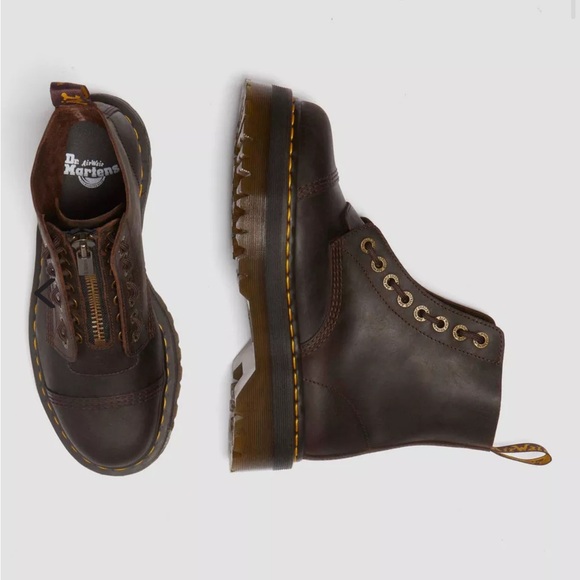 Dr. Martens Shoes - Dr. Martens SINCLAIR Crazy Horse Leather Platform Boots Dark Brown